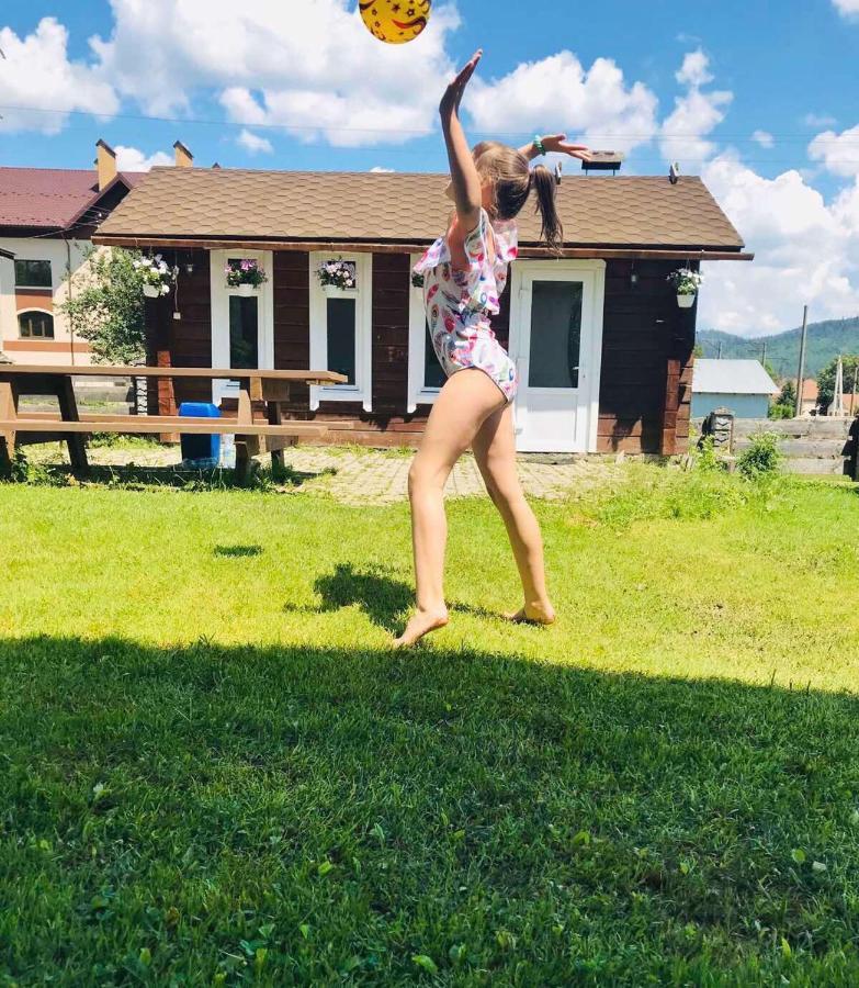 Тіна Hotel Slavske Bagian luar foto