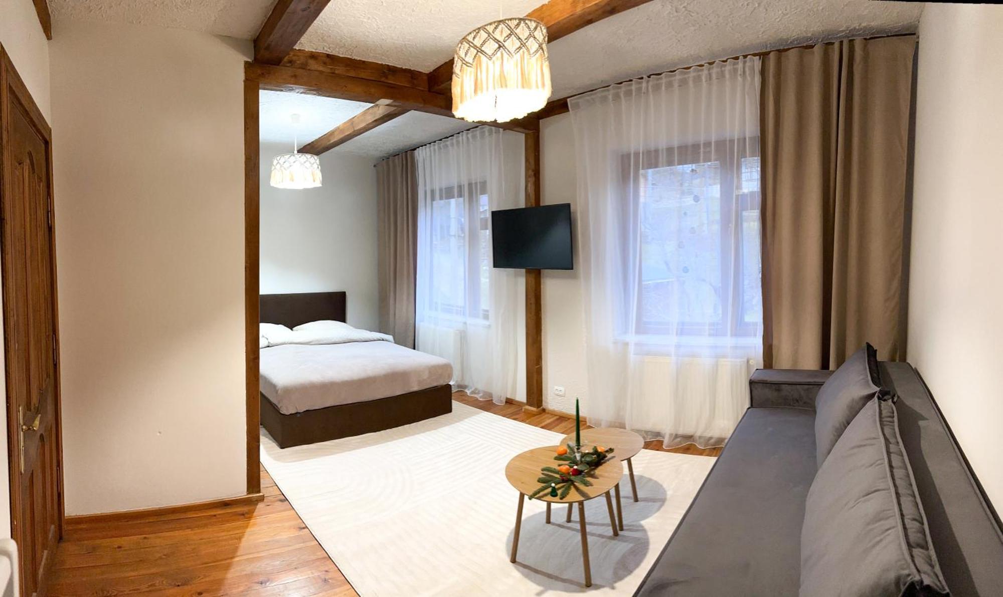 Тіна Hotel Slavske Bagian luar foto