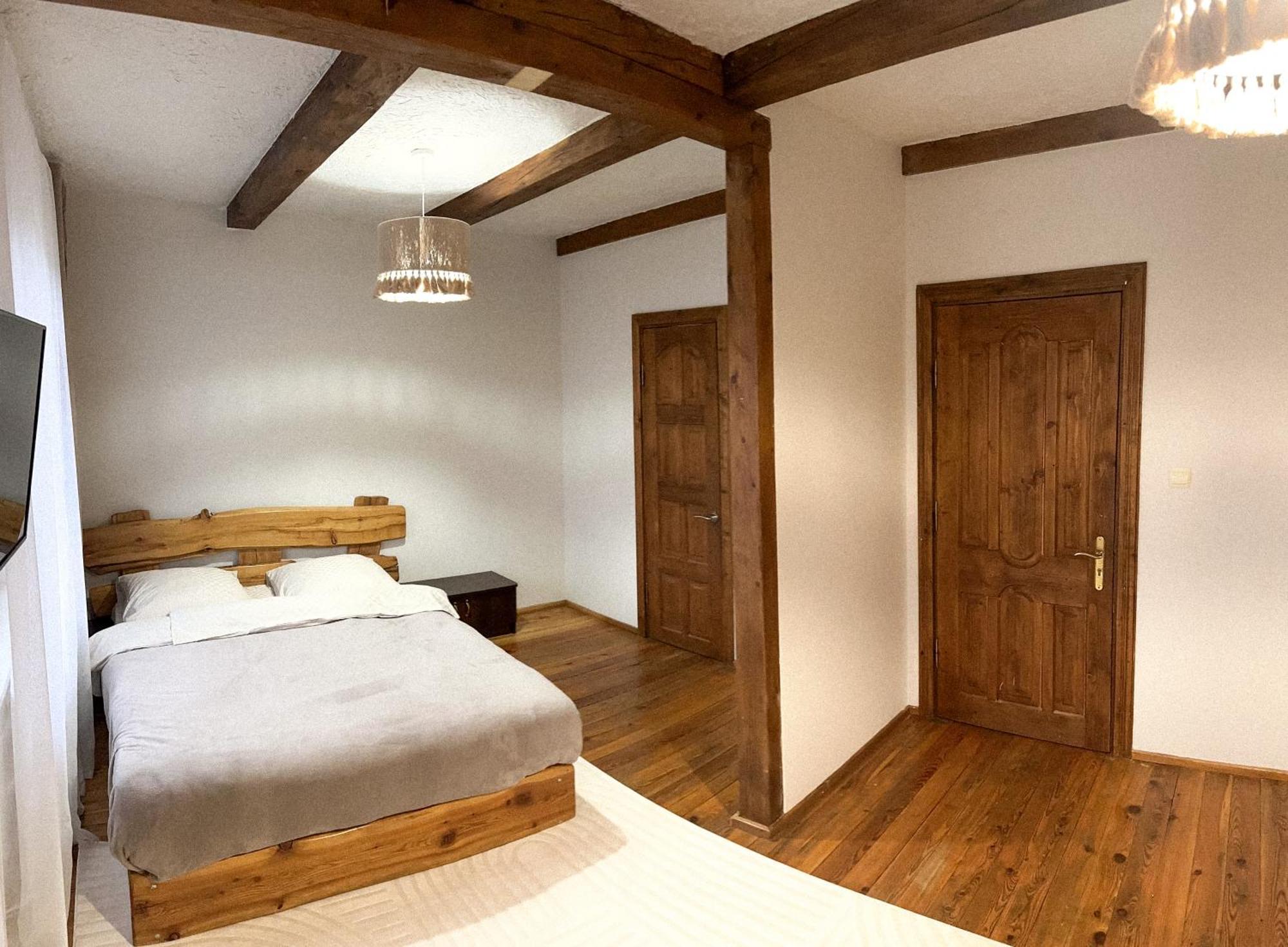 Тіна Hotel Slavske Bagian luar foto